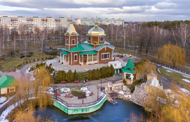 белорусская-епархии-русской-православной-церкви-гомель-и-zhlobin-храм-был-169216220.webp